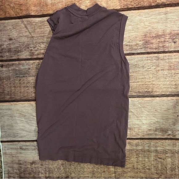 Lole Purple Crew Tank Top Size Small - Picture 3 of 5